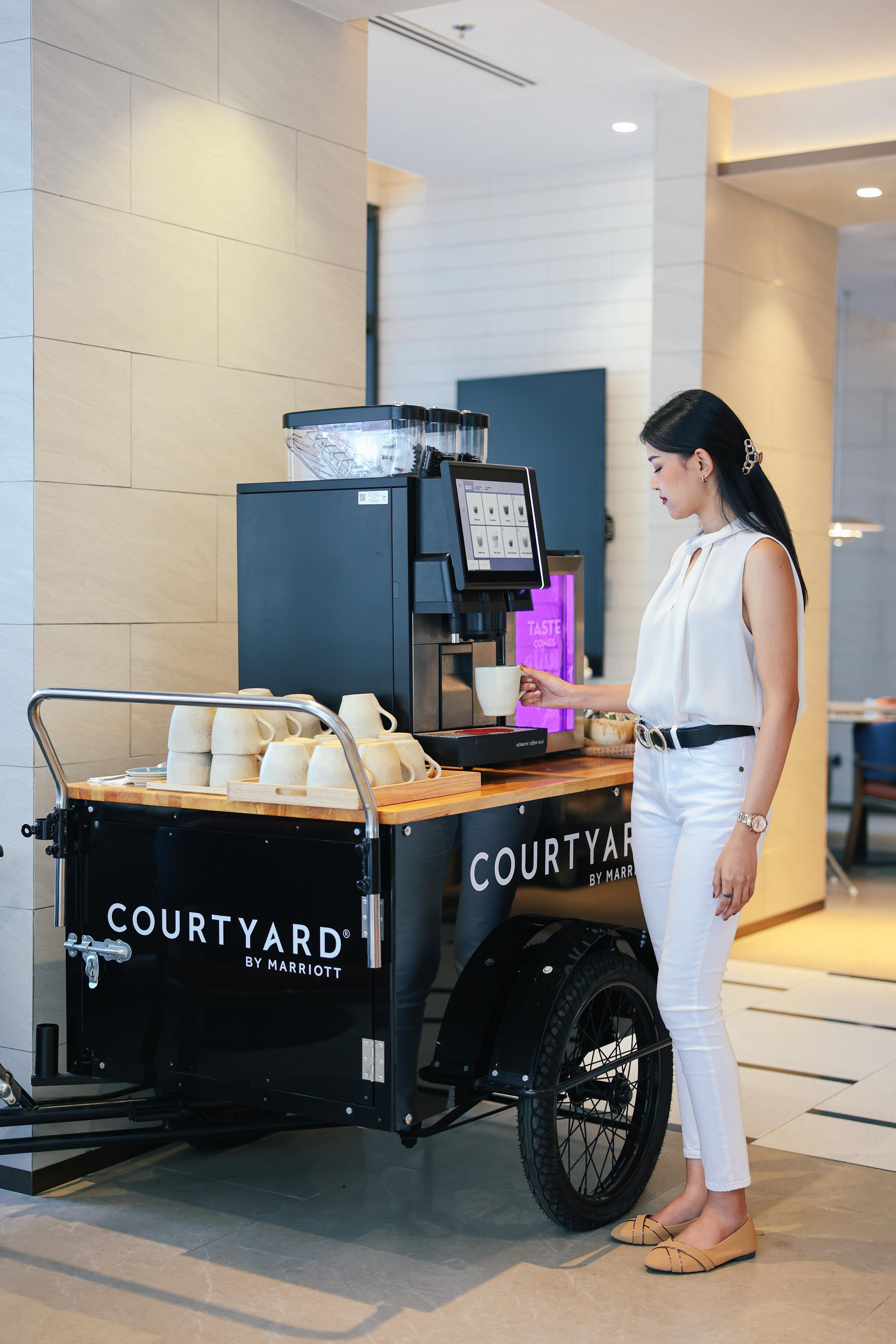 Courtyard By Marriott Bangkok Sukhumvit 20 Hotell Exteriör bild